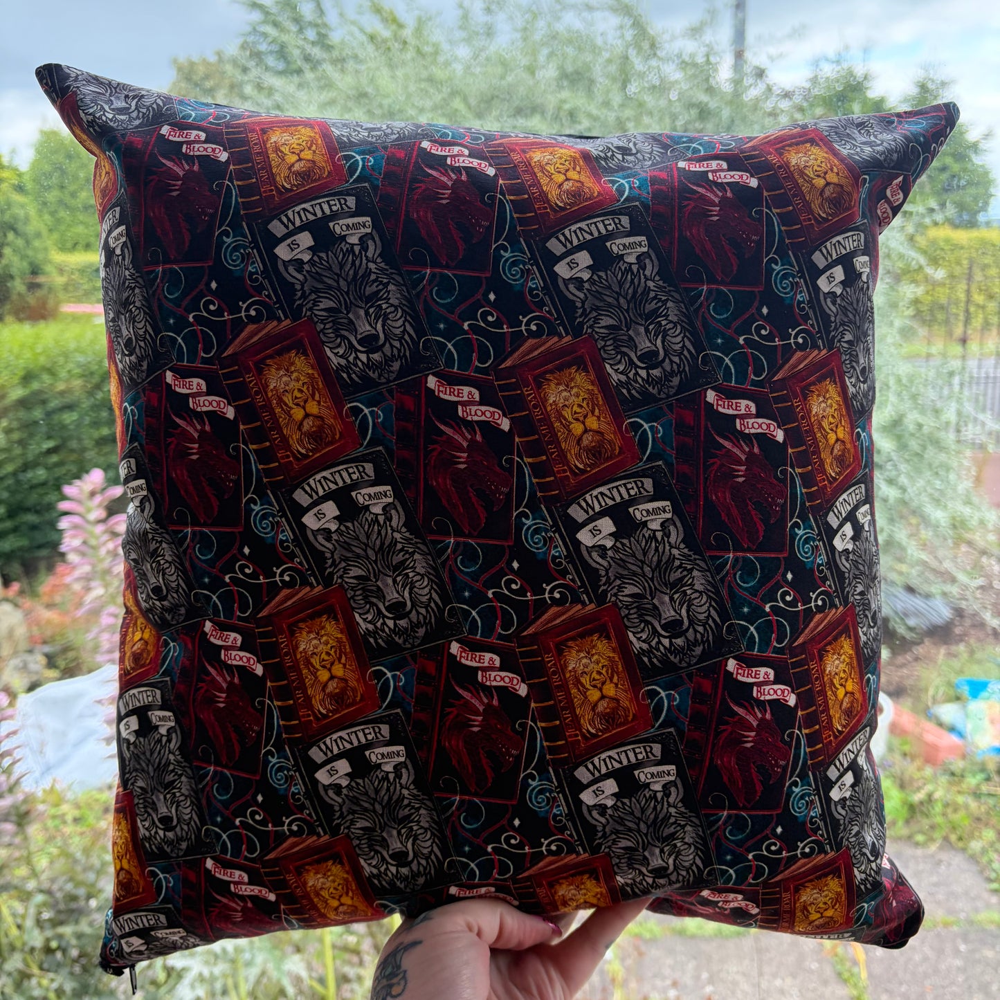 Thrones Cushion Cover