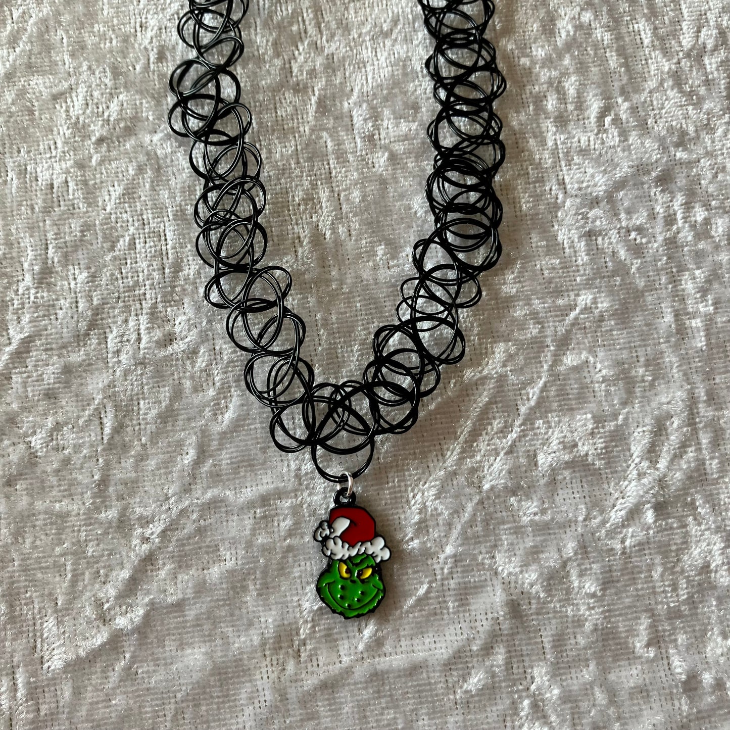 Anti Christmas Choker