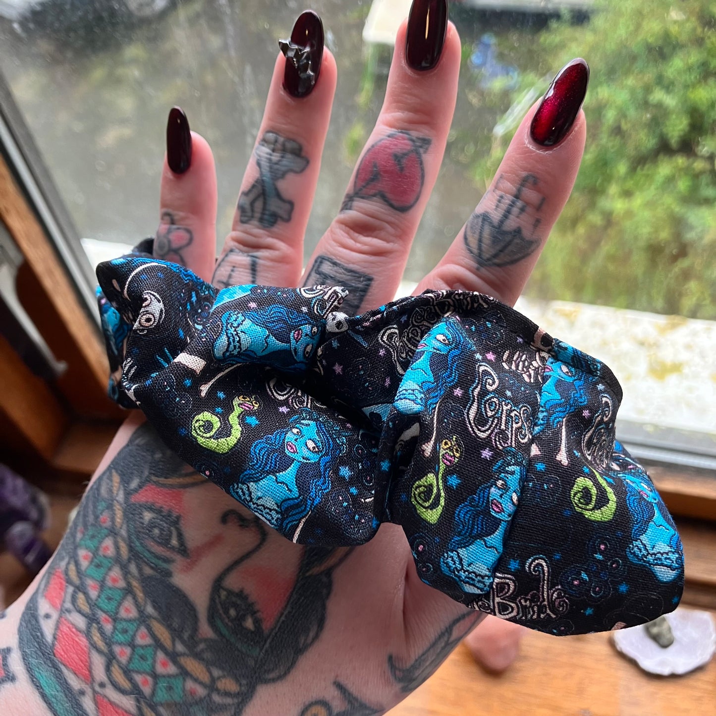 Burton Bride Scrunchie