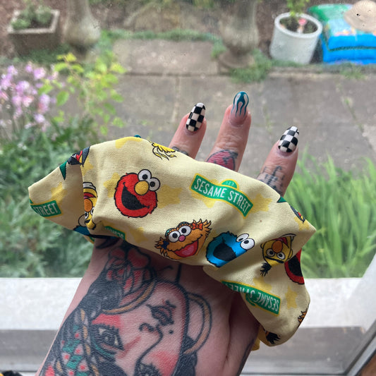 Sesame Scrunchie